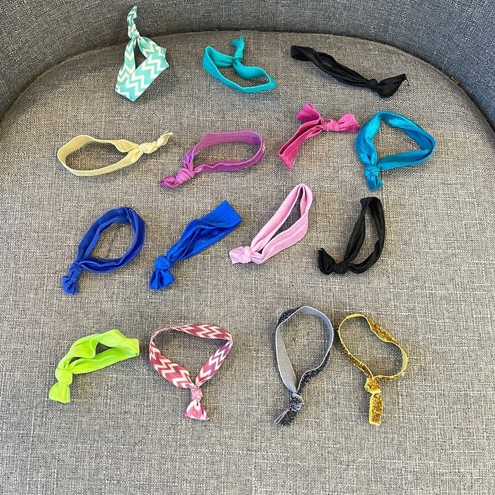 Bundle of hairbands (15)
